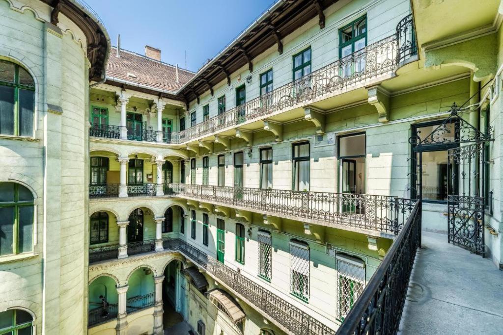 Hi-Bp Elizabeth Apartment In The Heart Of Budapesta Exterior foto