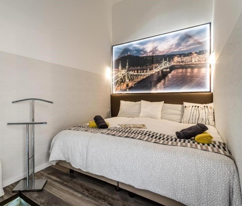 Hi-Bp Elizabeth Apartment In The Heart Of Budapesta Exterior foto